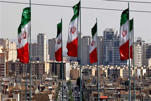 طهران ترفض عودة قرارات مجلس الأمن السابقة وتتوعد بالرد