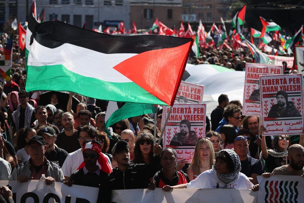 آلاف المتظاهرين في روما يهتفون : الحرية لفلسطين