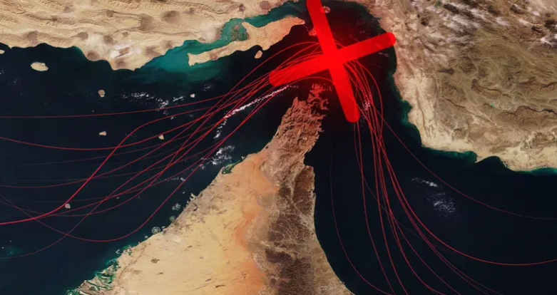 الحرس الثوري الإيراني يعلن انفجار ناقلتي نفط في مضيق هرمز