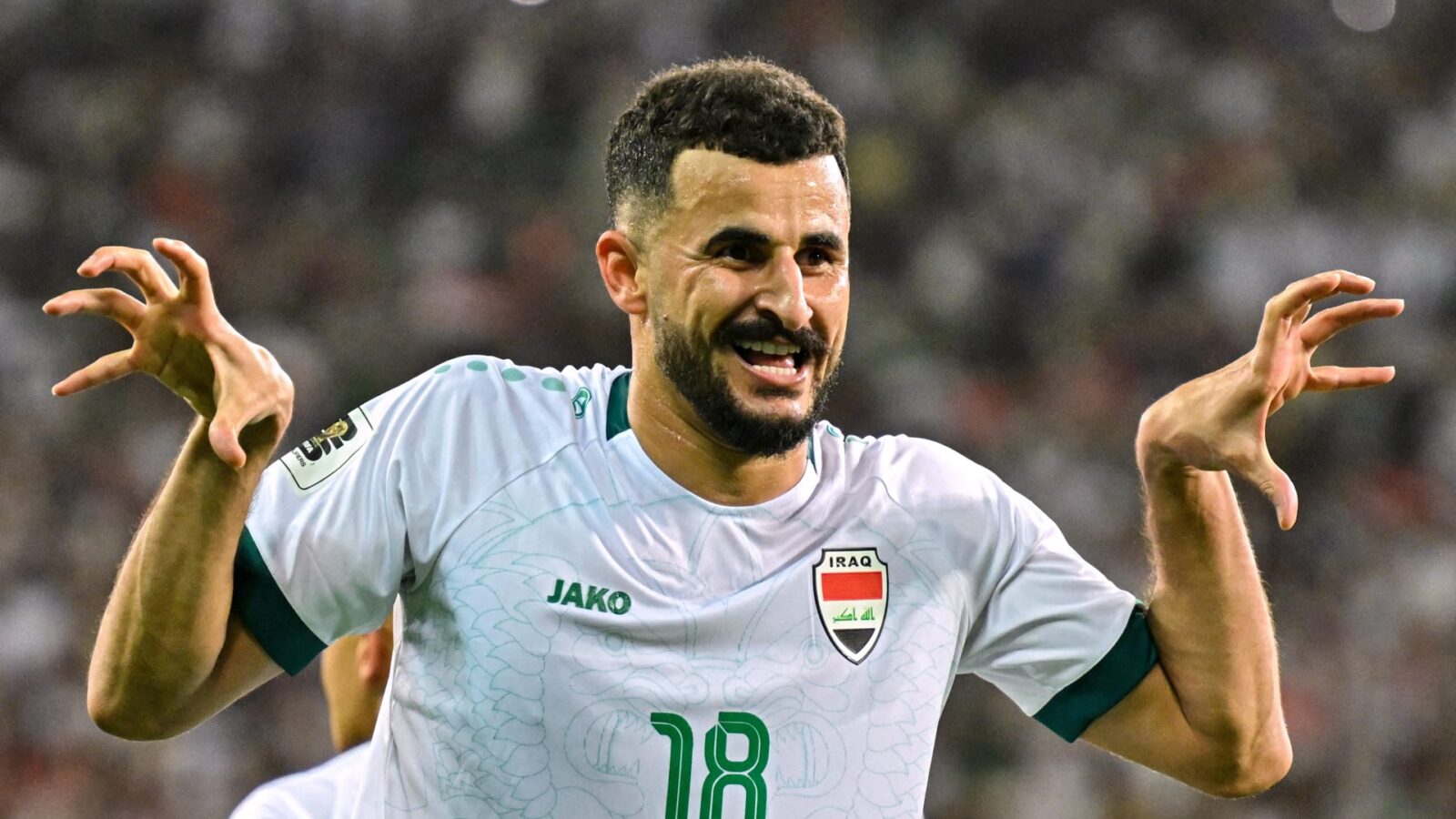 إعلام أميركا يحتفي بهدف أيمن حسين التاريخي في المونديال