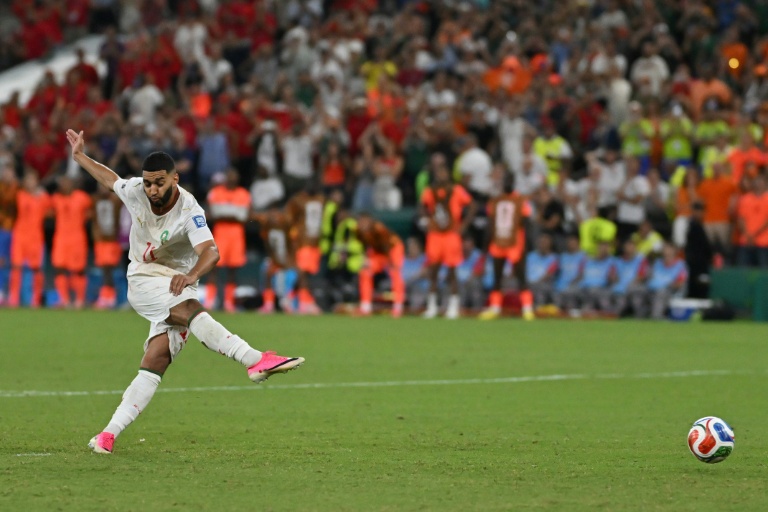 المغرب يطيح بهولندا بركلات الترجيح ويبلغ ثمن النهائي